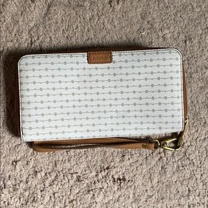 Fossil Logan RFID Zip Around Clutch